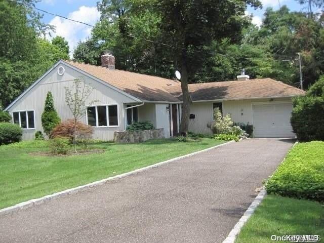 26 Ridge Dr E in Roslyn, NY - Building Photo - Building Photo