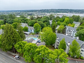 Renton Ridge in Renton, WA - Building Photo - Building Photo