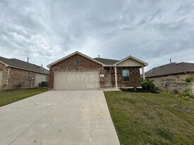 8428 Fawn Creek Dr in Fort Worth, TX - Building Photo