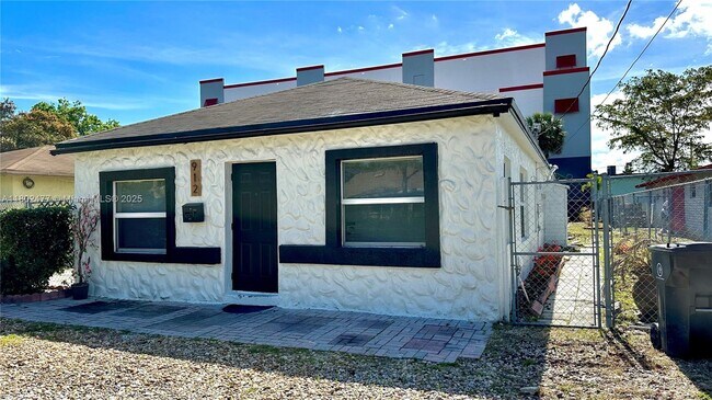 912 NW 2nd St in Fort Lauderdale, FL - Building Photo - Building Photo