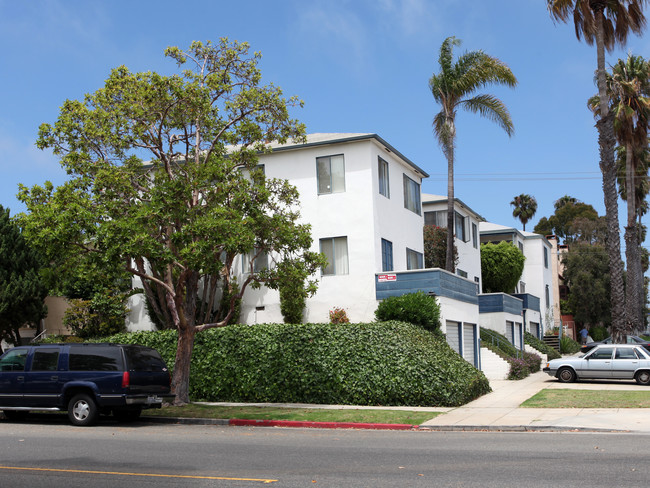 1603 Idaho Ave. in Santa Monica, CA - Foto de edificio - Building Photo