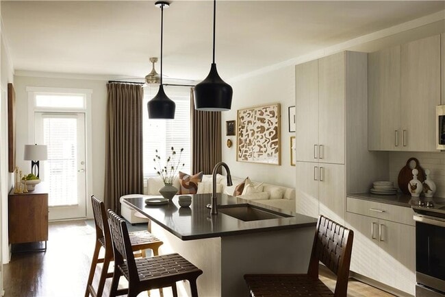 property at 1809 Appaloosa Ln NE