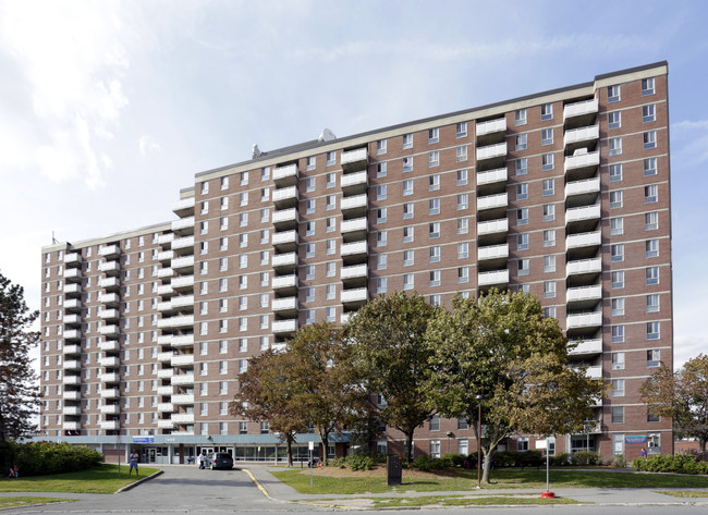 Britannia Heights in Ottawa, ON - Building Photo - Building Photo