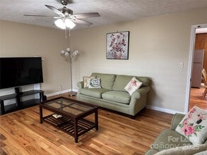632 Main St, Unit 1 in Hudson, NC - Building Photo - Building Photo
