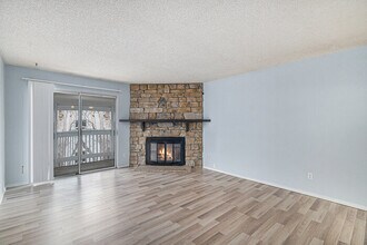 14424 E Colorado Dr in Aurora, CO - Building Photo - Building Photo