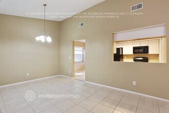 2126 Little Brook Ln in Clearwater, FL - Building Photo - Building Photo