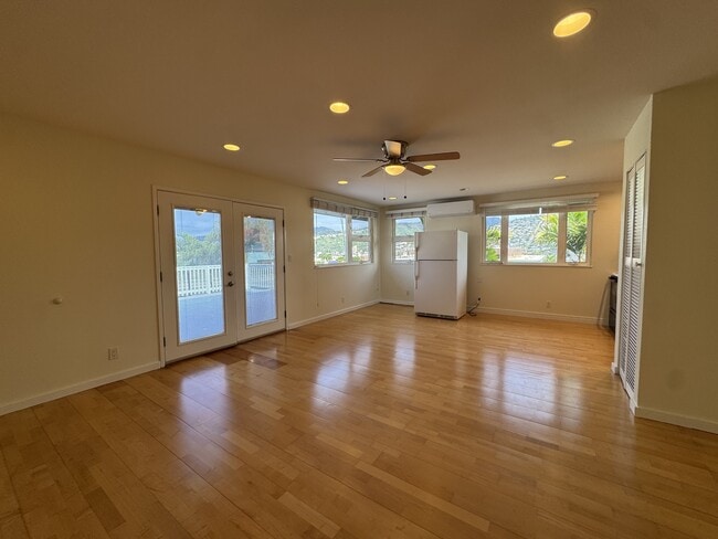 1021 Koko Head Ave in Honolulu, HI - Building Photo - Building Photo