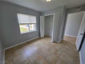 2502 Park Rd in Lehigh Acres, FL - Building Photo - Building Photo