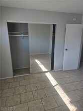 3853 Soda Springs Dr in Las Vegas, NV - Building Photo - Building Photo