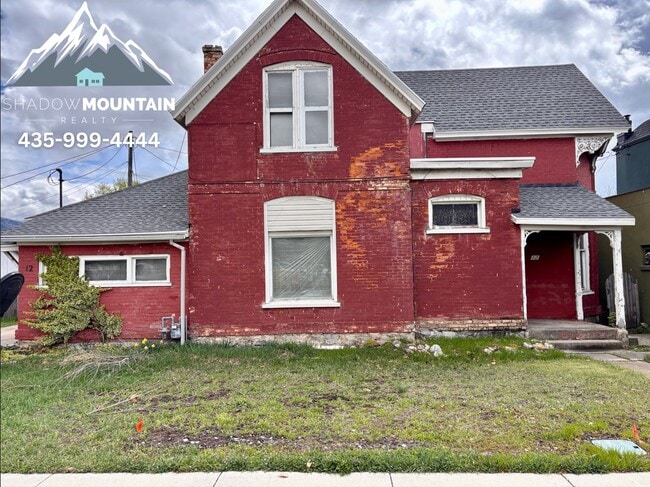 property at 12 E 200 S