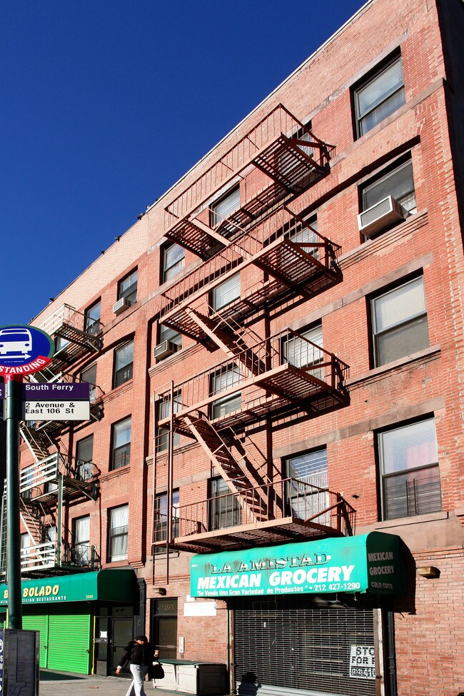 2051 Second Ave in New York, NY - Building Photo - Building Photo