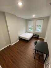 3614 Fifth Ave in Pittsburgh, PA - Foto de edificio - Building Photo