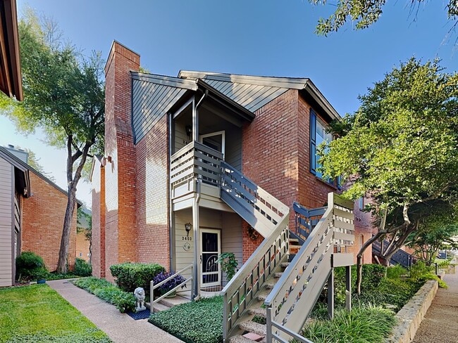 property at 3401 Monticello Park Pl