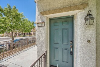 7704 Twirling Yarn Ct in Las Vegas, NV - Building Photo - Building Photo