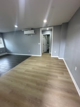 14719 S. Berendo Ave in Gardena, CA - Foto de edificio - Interior Photo