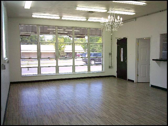 206 N Reynolds Rd in Bryant, AR - Building Photo - Building Photo
