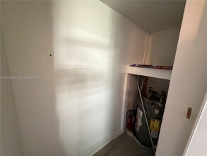 1XX0 2X Ave in Davie, FL - Building Photo - Building Photo