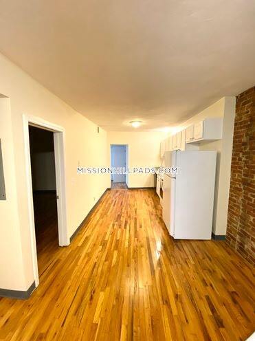 840 Huntington Ave, Unit 2 in Boston, MA - Building Photo - Building Photo