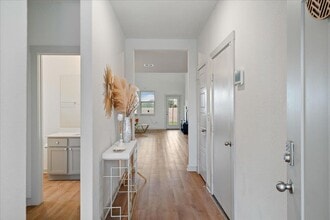 13705 Mcarthur Dr in Manor, TX - Building Photo - Building Photo