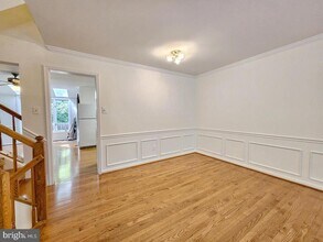 5840 Westwater Ct in Centreville, VA - Building Photo - Building Photo