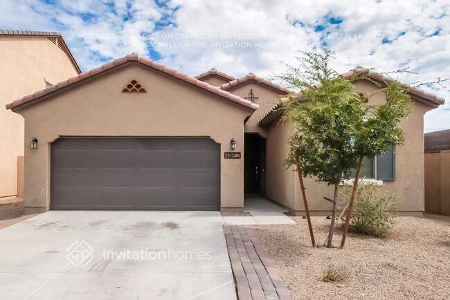 property at 4962 E Alamo St