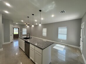 116 Harrison St in Denison, TX - Building Photo - Building Photo