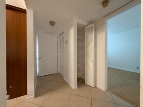 6820 Palmetto Cir S in Boca Raton, FL - Building Photo - Building Photo