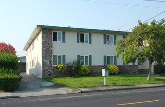 1350 Warburton Ave in Santa Clara, CA - Building Photo - Building Photo