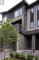2144 Meadowgate Blvd in London, ON - Building Photo
