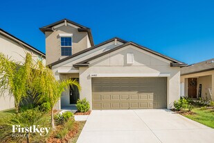 14482 English Lavender Dr in Wimauma, FL - Building Photo