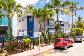 6844 Harding Ave in Miami Beach, FL - Building Photo - Building Photo