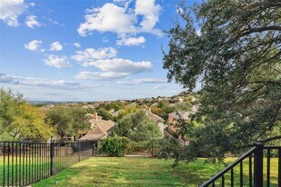 88 White Magnolia Cir in Lakeway, TX - Building Photo