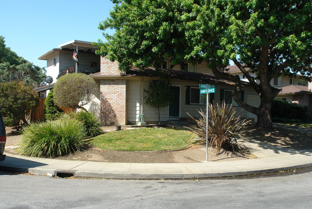 678 Arbutus Ave in Sunnyvale, CA - Building Photo