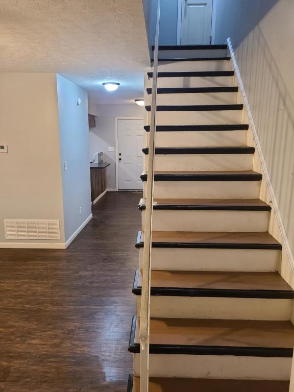 1707 Kings Mill Ct in Dayton, OH - Building Photo - Building Photo