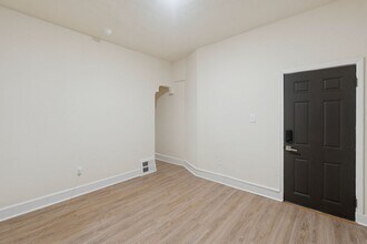 5532 N Lawrence St in Philadelphia, PA - Building Photo - Building Photo