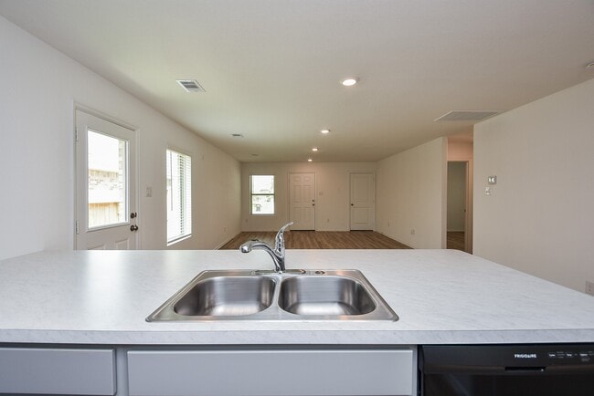 26627 Wilderye Cv Ln
