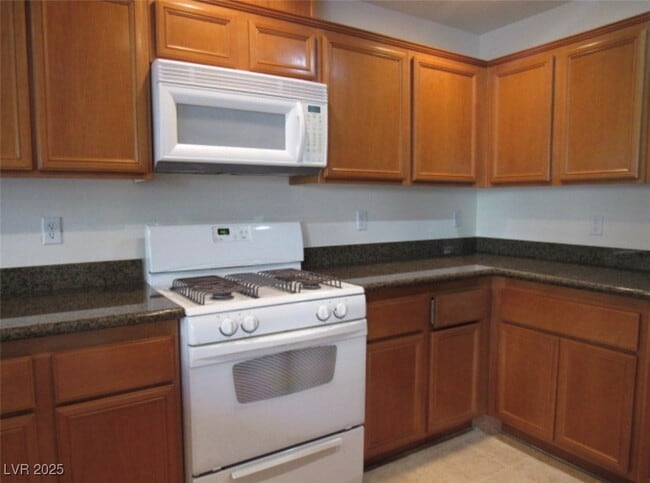 3744 Juanita May Ave in North Las Vegas, NV - Building Photo - Building Photo