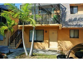 1045 S Flagler Ave in Pompano Beach, FL - Building Photo - Building Photo