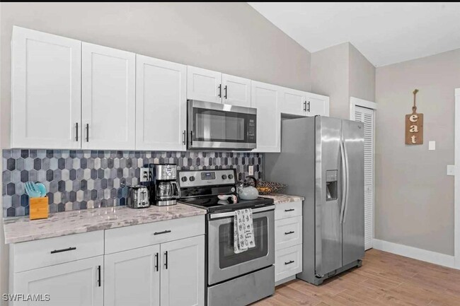 property at 2206 SE 4th St