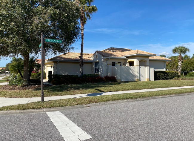 274 Mestre Pl in Nokomis, FL - Building Photo - Building Photo