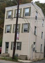 800 W Market St, Unit 3