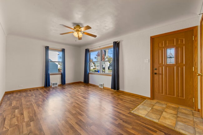1412 9th St NW in Cedar Rapids, IA - Building Photo - Building Photo