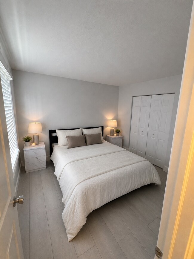 1032 NW 6th Ave, Unit 2, Unit 2