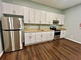 59-61-61 North St in Middletown, NY - Building Photo