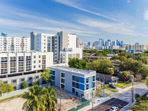 1159 NW 8 AVE in Miami, FL - Building Photo - Building Photo
