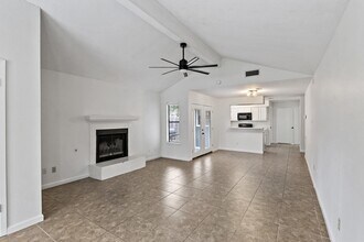 2208 Lobo Dr in Bryan, TX - Building Photo - Building Photo