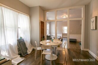 1834 W Augusta Blvd in Chicago, IL - Building Photo - Building Photo
