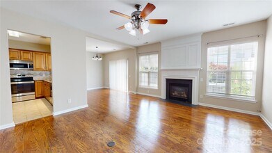 9007 Bishop Crest Ln in Charlotte, NC - Building Photo - Building Photo