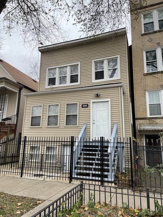 3503 W Belden Ave, Unit 3 in Chicago, IL - Building Photo