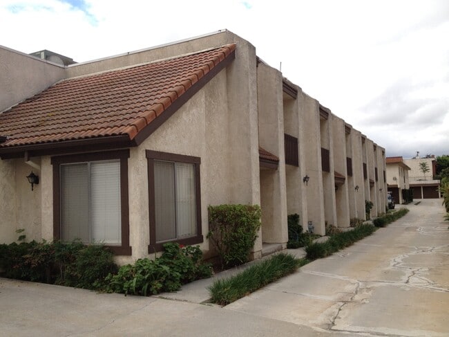 507 S Orange Ave, Unit D in Monterey Park, CA - Building Photo - Building Photo